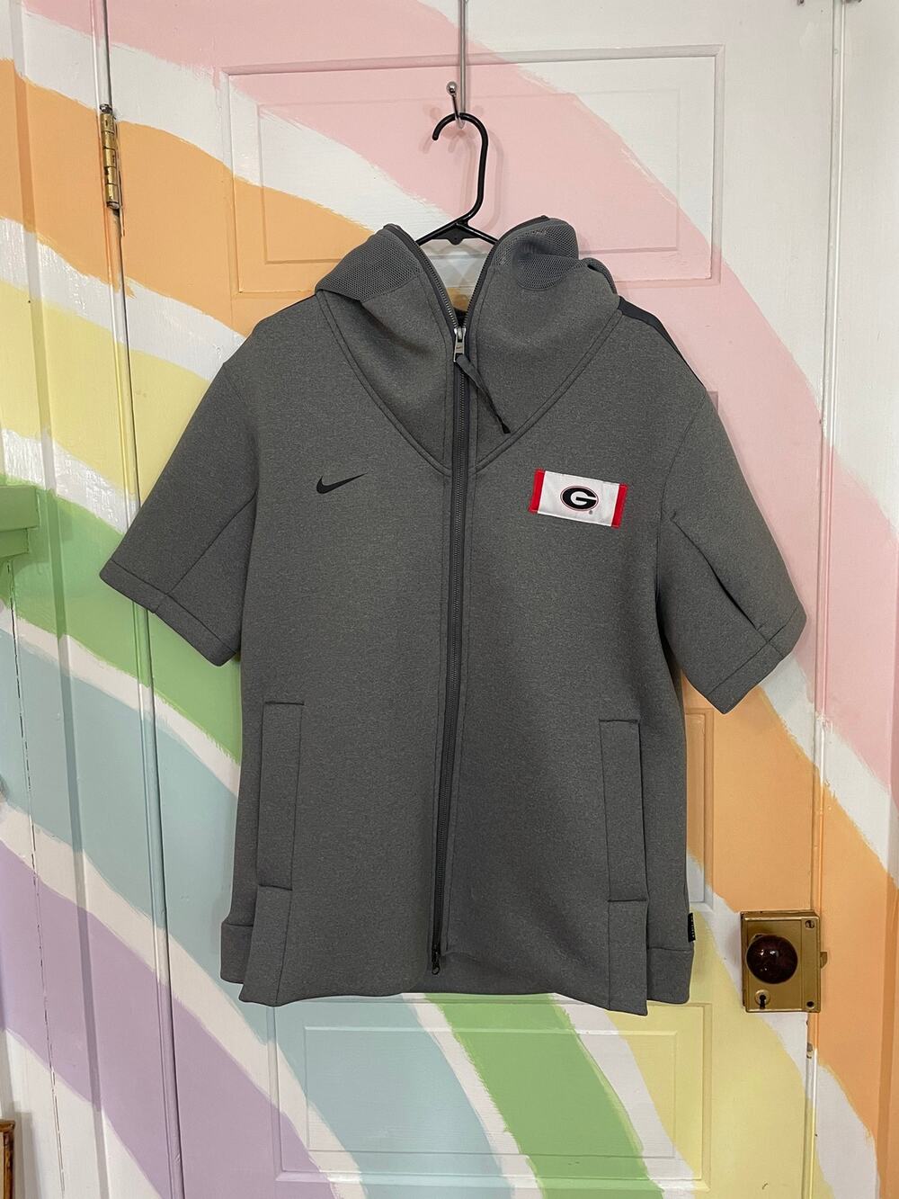 Nike UGA Showout Onfield Sideline Performance Full Zip Short Sleeve Hoodie L